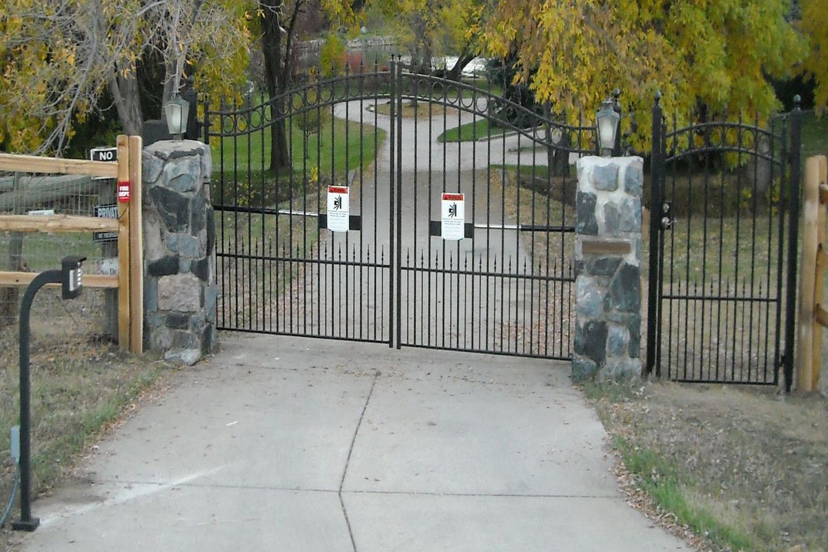 ELECTRONIC GATE CONTROL