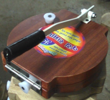 Wooden Papad Maker